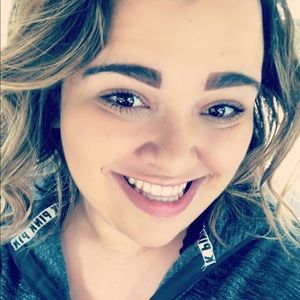 Meet your Posher, Veronica